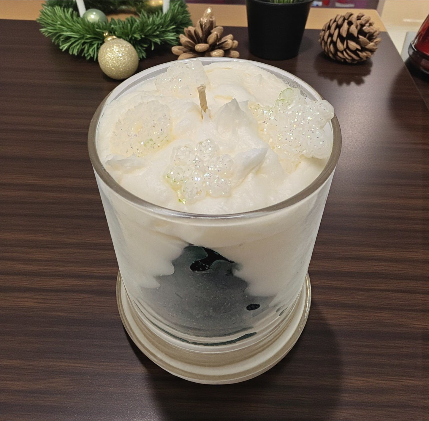 Christmas Tree - Christmas hearth scented 11 oz. candle